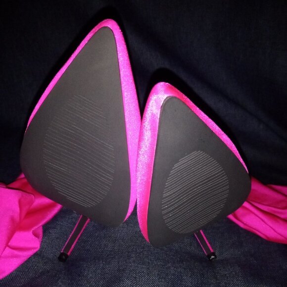 AZALEA WANG " STILLETTO STALLION " -FUCHSIA BOOT ( BRAND NEW !!!!!!!!!!!!! - Picture 2 of 3